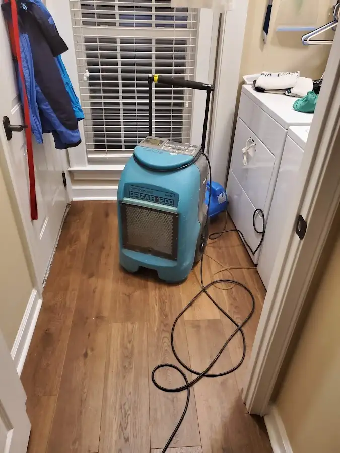 Commercial dehumidifier deployed for Crawl Space Restoration in Cortez